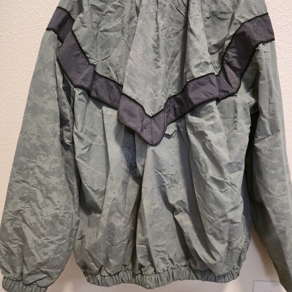 U.S. Army IPFU Jacket Medium Long Reflective Digital Camo PT Windbreaker 26x27 - Picture 4 of 9